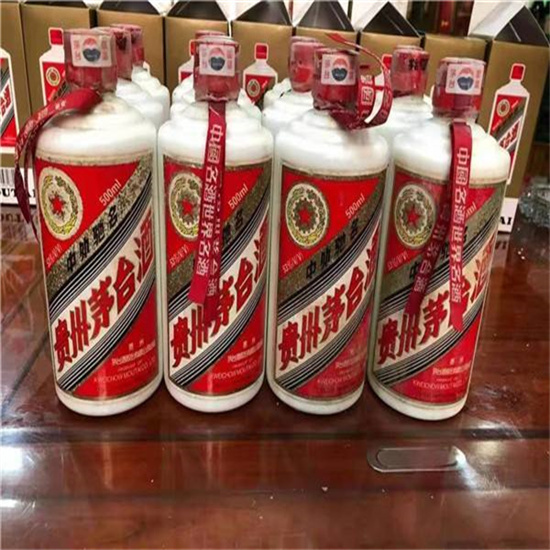 乌伊岭回收1987年茅台酒价格哪里回收(附近上门回收茅台酒）